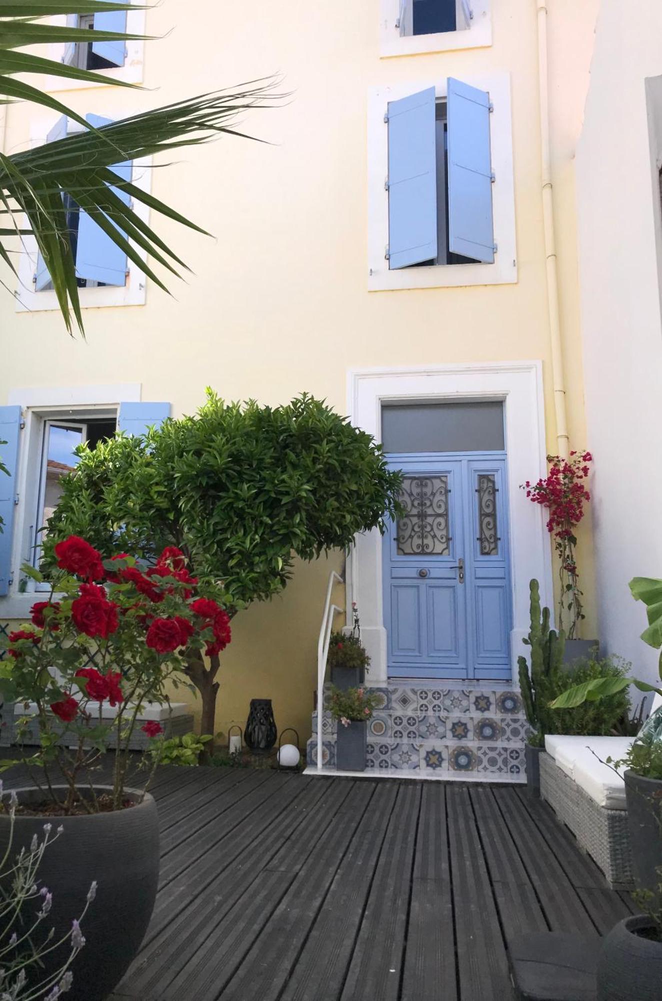Notre Maison Aux Volets Bleus Ouveillan Εξωτερικό φωτογραφία